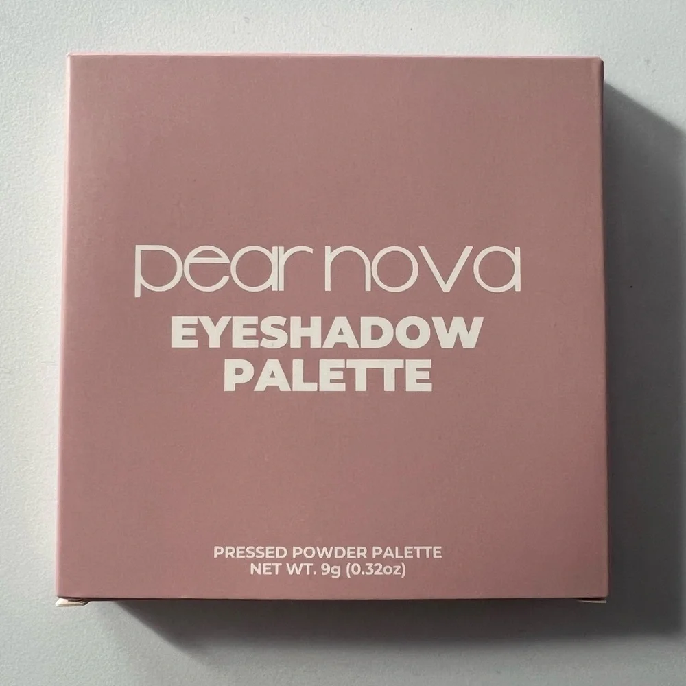 Pear Nova Eyeshadow Palette All Skin Tone